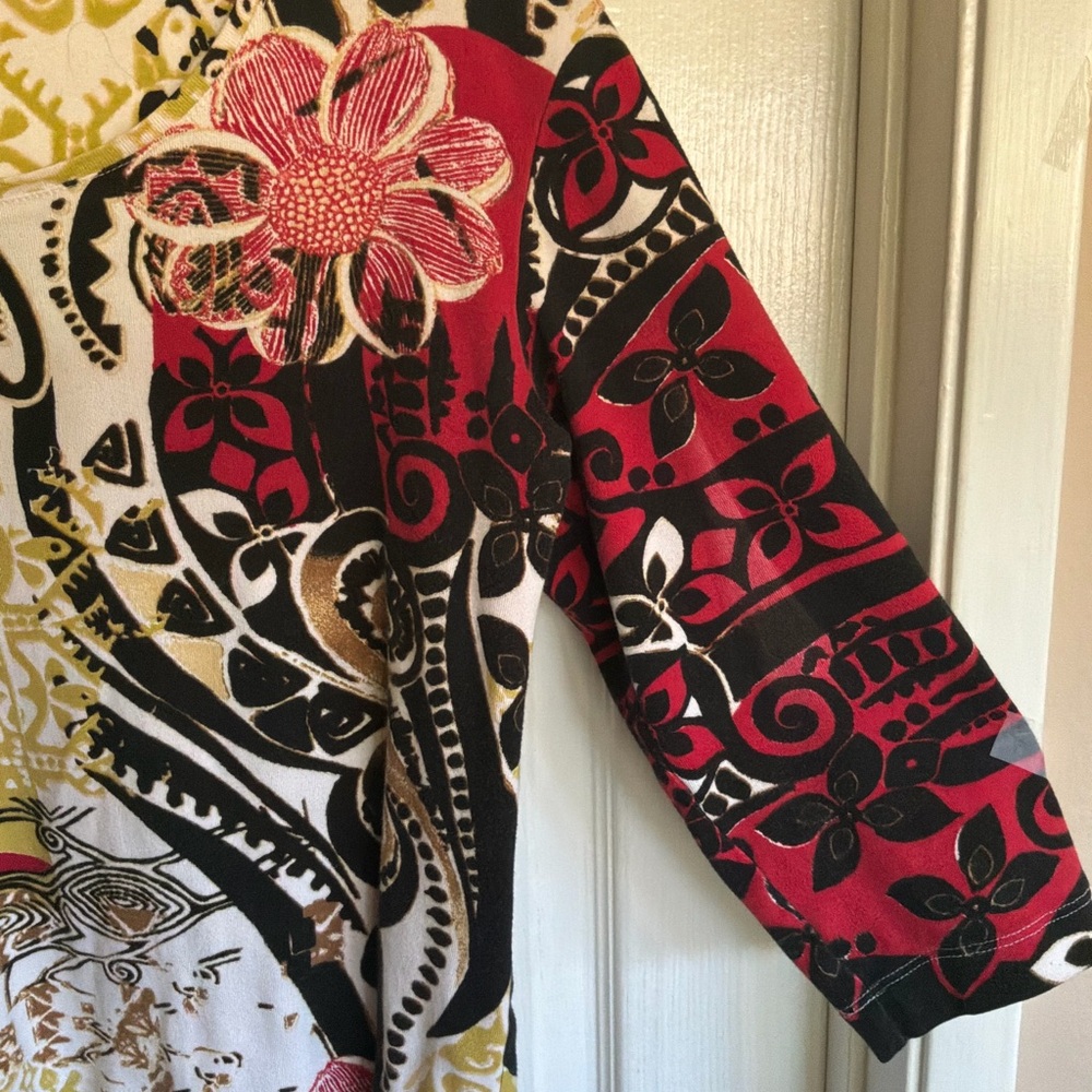 CHICO’S…top - Picture 3 of 5